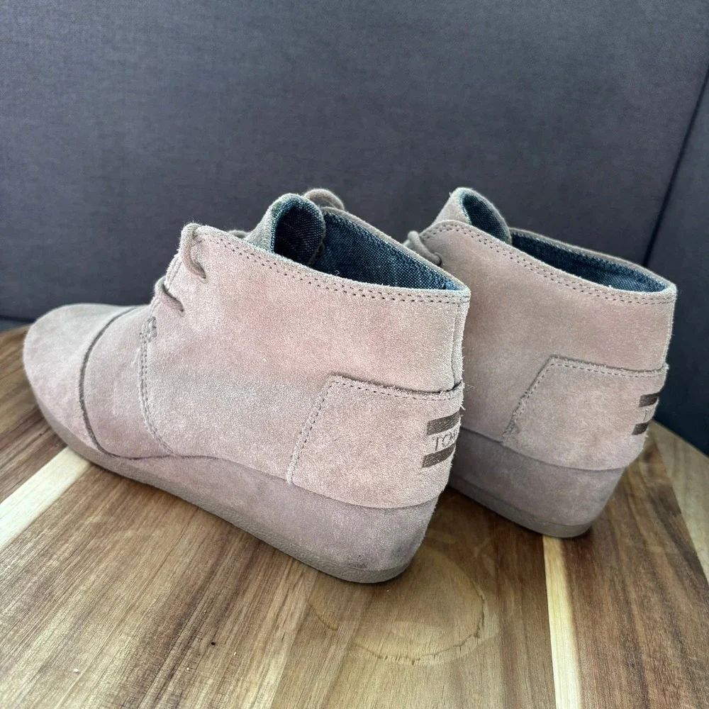 TOMS Tan Suede Desert Wedge Lace Up Ankle Boots